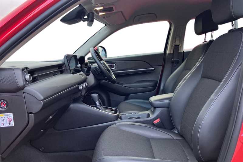 Used Honda HR-V 2023 for sale - 76315848: Photo 2