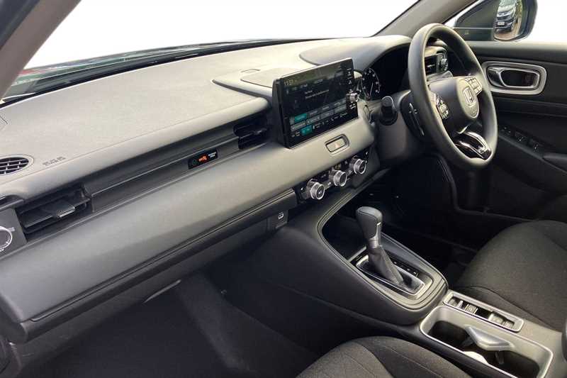 Used Honda HR-V 2023 for sale - 76826971: Photo 2