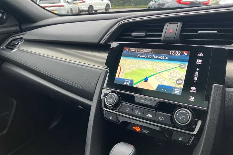 Used Honda Civic 2018 for sale - 76773593: Photo 14