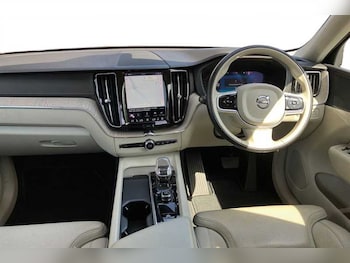 Used Volvo XC60 2021 for sale - 78706642: Photo