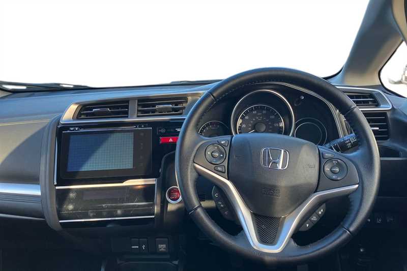 Used Honda Jazz 2016 for sale - 76351061: Photo 4