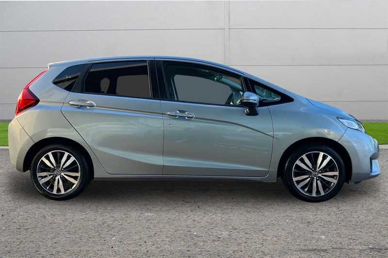 Used Honda Jazz 2016 for sale - 76351061: Photo 5