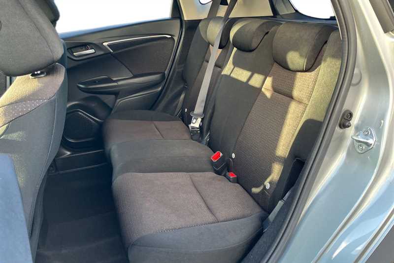 Used Honda Jazz 2016 for sale - 76351061: Photo 8