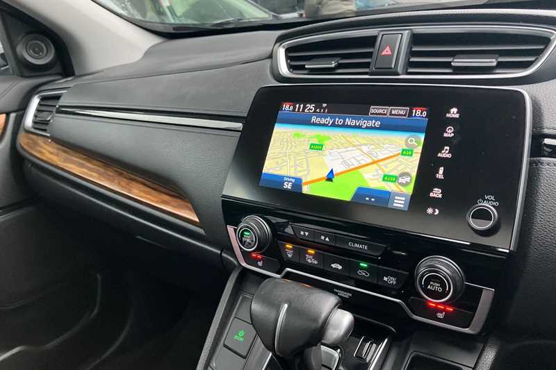 Used Honda CR-V 2018 for sale - 76804370: Photo 14