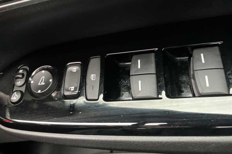 Used Honda CR-V 2018 for sale - 76804370: Photo 17