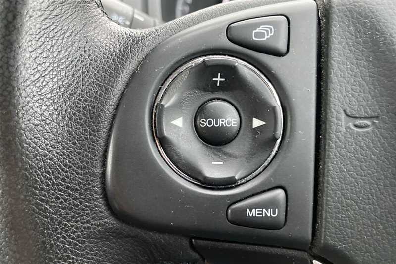 Used Honda CR-V 2018 for sale - 76705937: Photo 16