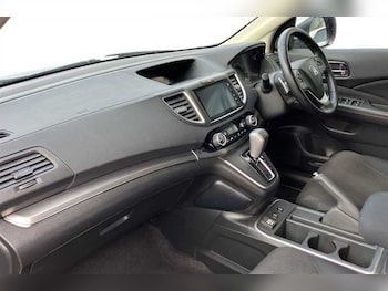 Used Honda CR-V 2018 for sale - 76705937: Photo