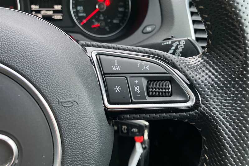 Used Audi Q3 2017 for sale - 77685925: Photo 17