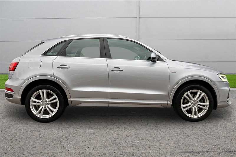 Used Audi Q3 2017 for sale - 77685925: Photo 5