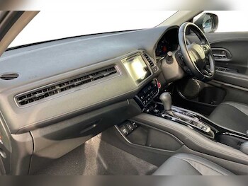 Used Honda HR-V 2018 for sale - 76501665: Photo