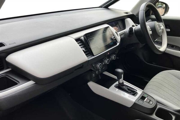Used Honda Jazz 2021 for sale - 76191278: Photo 2