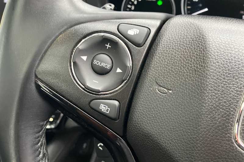 Used Honda HR-V 2018 for sale - 76552655: Photo 13