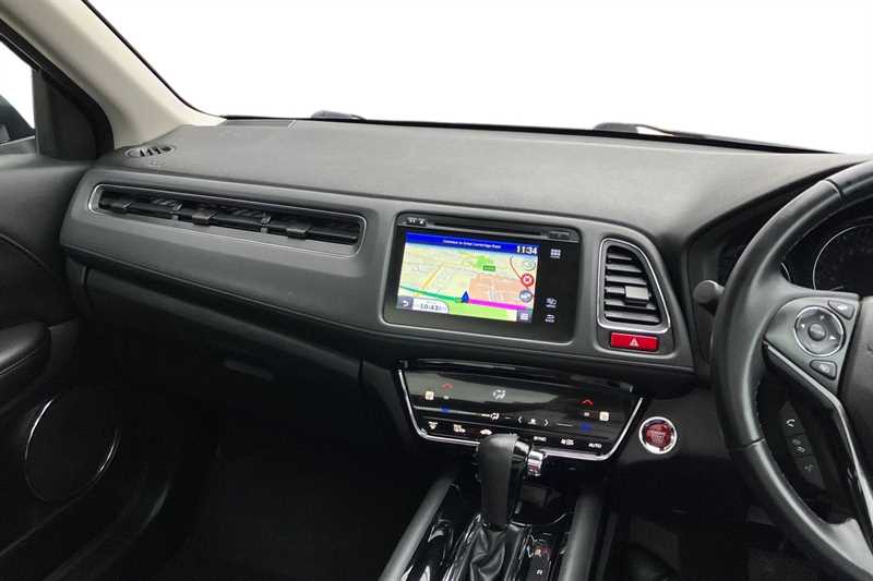 Used Honda HR-V 2018 for sale - 76552655: Photo 4