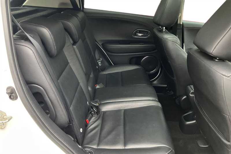 Used Honda HR-V 2018 for sale - 76552655: Photo 8