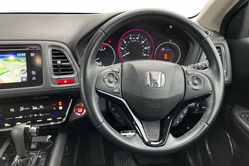 Used Honda HR-V 2017 for sale - 77648437: Photo 13