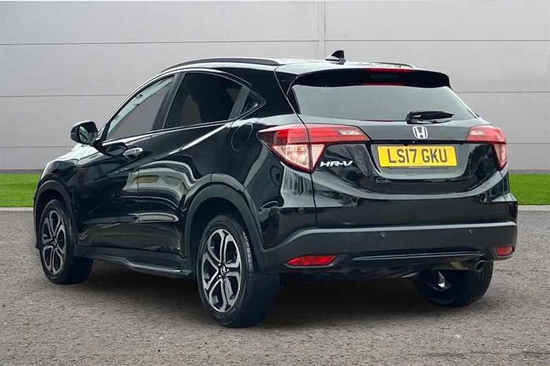 Used Honda HR-V 2017 for sale - 77648437: Photo 3