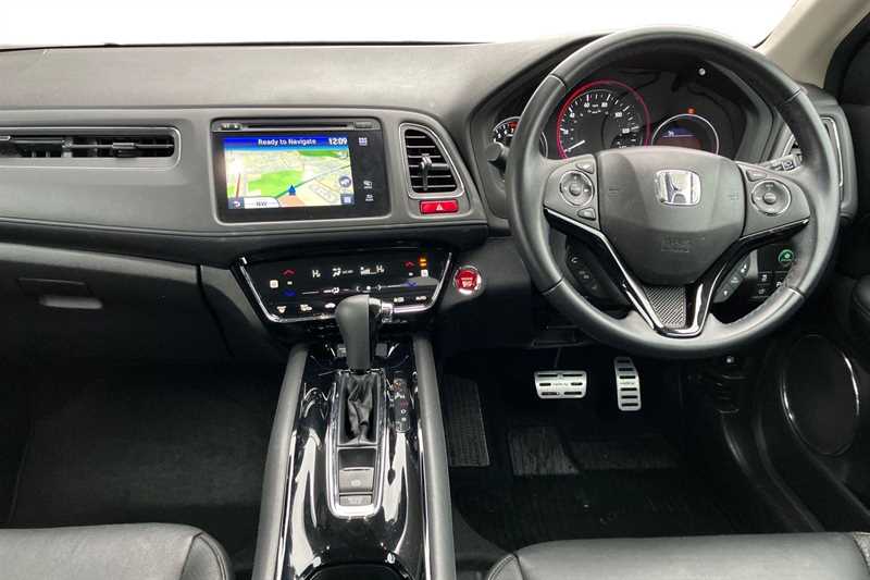 Used Honda HR-V 2017 for sale - 77648437: Photo 4
