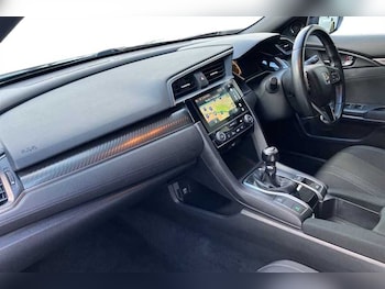 Used Honda Civic 2018 for sale - 77307857: Photo