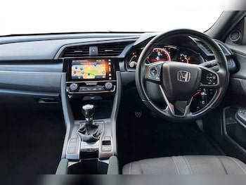 Used Honda Civic 2018 for sale - 77307857: Photo