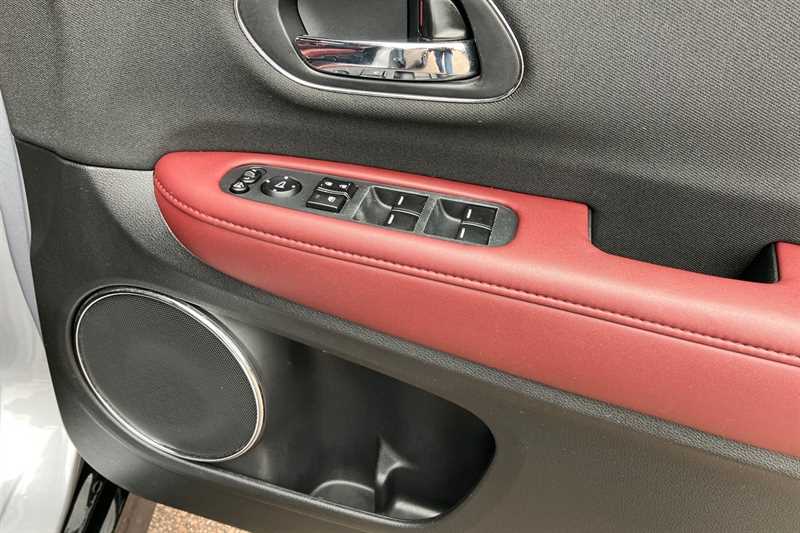 Used Honda HR-V 2019 for sale - 77795302: Photo 17