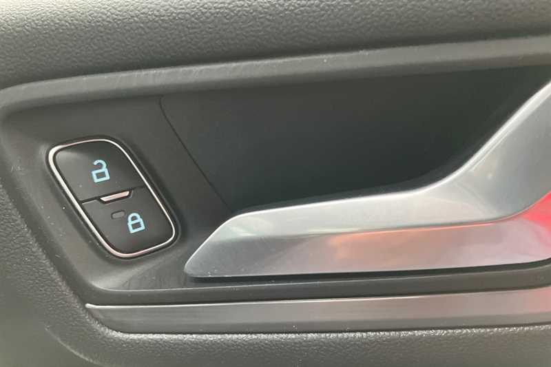 Used Ford Kuga 2020 for sale - 76875257: Photo 27