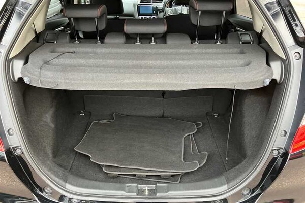 Used Honda Jazz 2018 for sale - 76169092: Photo 19