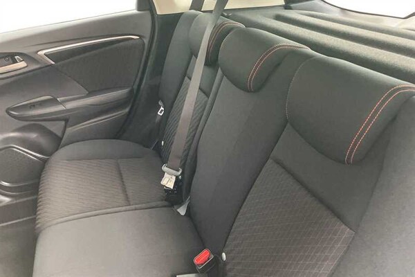 Used Honda Jazz 2018 for sale - 76169092: Photo 8
