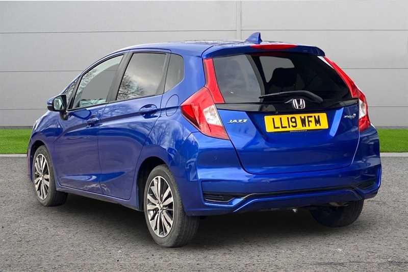 Used Honda Jazz 2019 for sale - 77614701: Photo 3