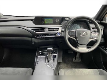 Used Lexus UX 2020 for sale - 79203762: Photo