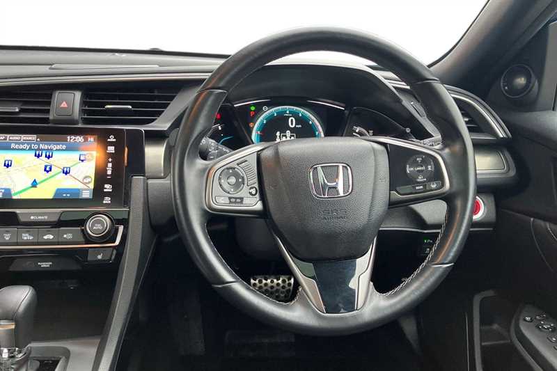 Used Honda Civic 2018 for sale - 76954584: Photo 13