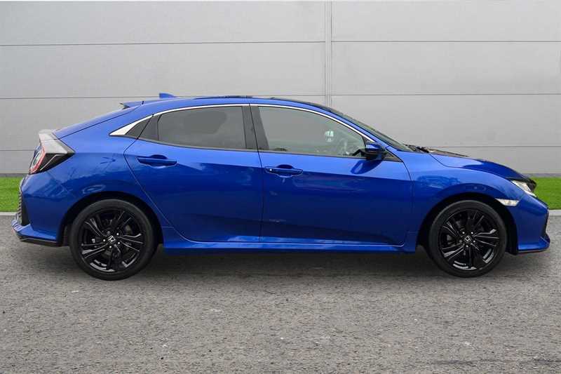 Used Honda Civic 2018 for sale - 76954584: Photo 5