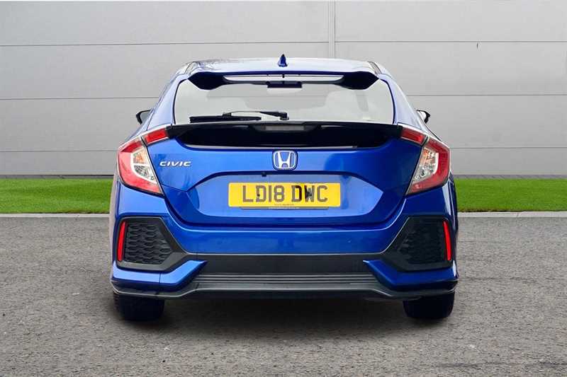 Used Honda Civic 2018 for sale - 76954584: Photo 7