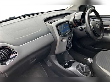 Used Toyota AYGO 2020 for sale - 78563485: Photo