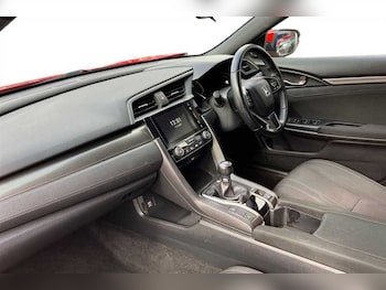 Used Honda Civic 2018 for sale - 76125056: Photo