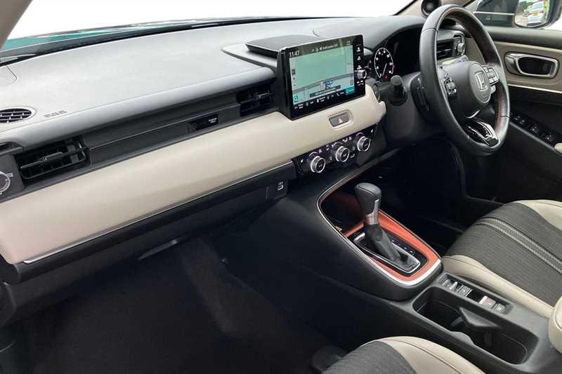 Used Honda HR-V 2022 for sale - 77082773: Photo 2