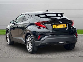 Used Toyota C-HR 2023 for sale - 77786522: Photo