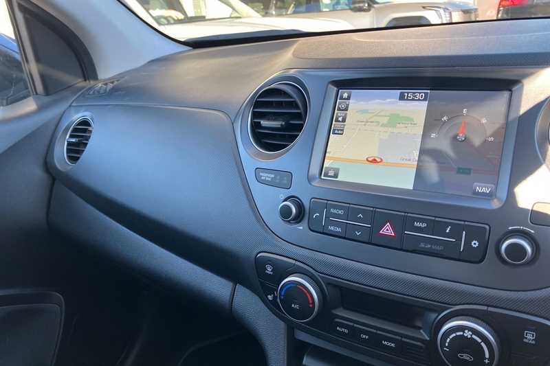 Used Hyundai i10 2017 for sale - 78063546: Photo 14