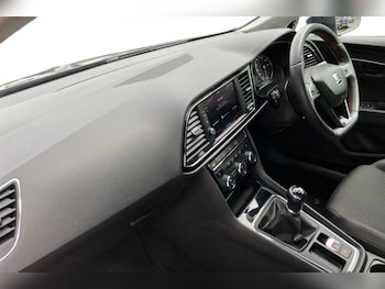 Used SEAT Leon 2019 for sale - 78638379: Photo