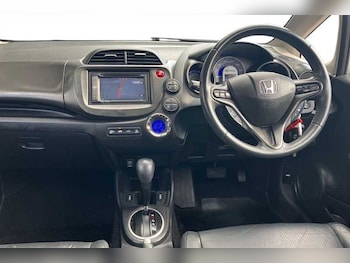Used Honda Jazz 2015 for sale - 77826918: Photo