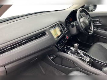 Used Honda HR-V 2018 for sale - 78899620: Photo