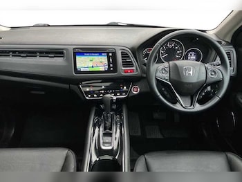 Used Honda HR-V 2017 for sale - 76447281: Photo