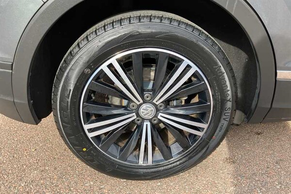 Used Volkswagen Tiguan 2019 for sale - 76191301: Photo 9