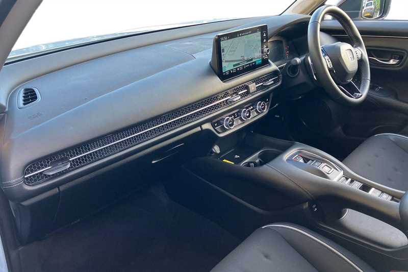 Used Honda ZR-V 2024 for sale - 76705789: Photo 2