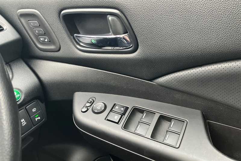 Used Honda CR-V 2015 for sale - 76311781: Photo 18