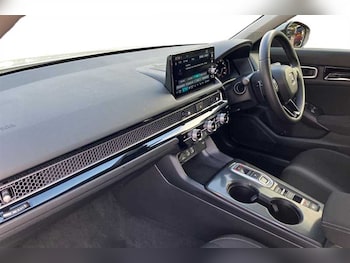 Used Honda Civic 2025 for sale - 76096131: Photo