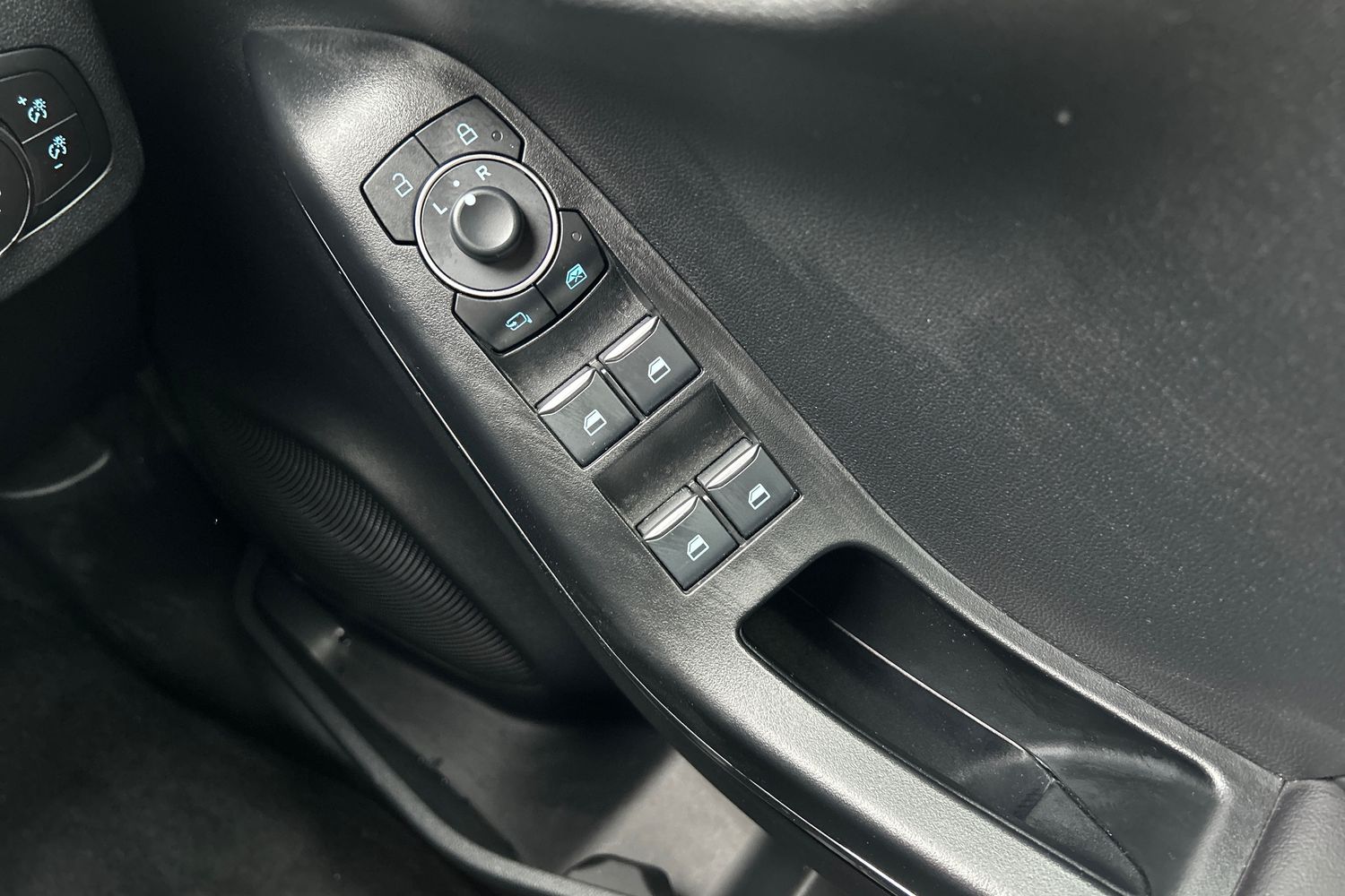 Used Ford Puma 2024 for sale - 76870132: Photo 16