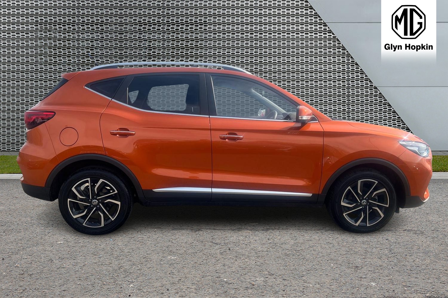 Used MG MG ZS 2024 for sale - 76589872: Photo 2