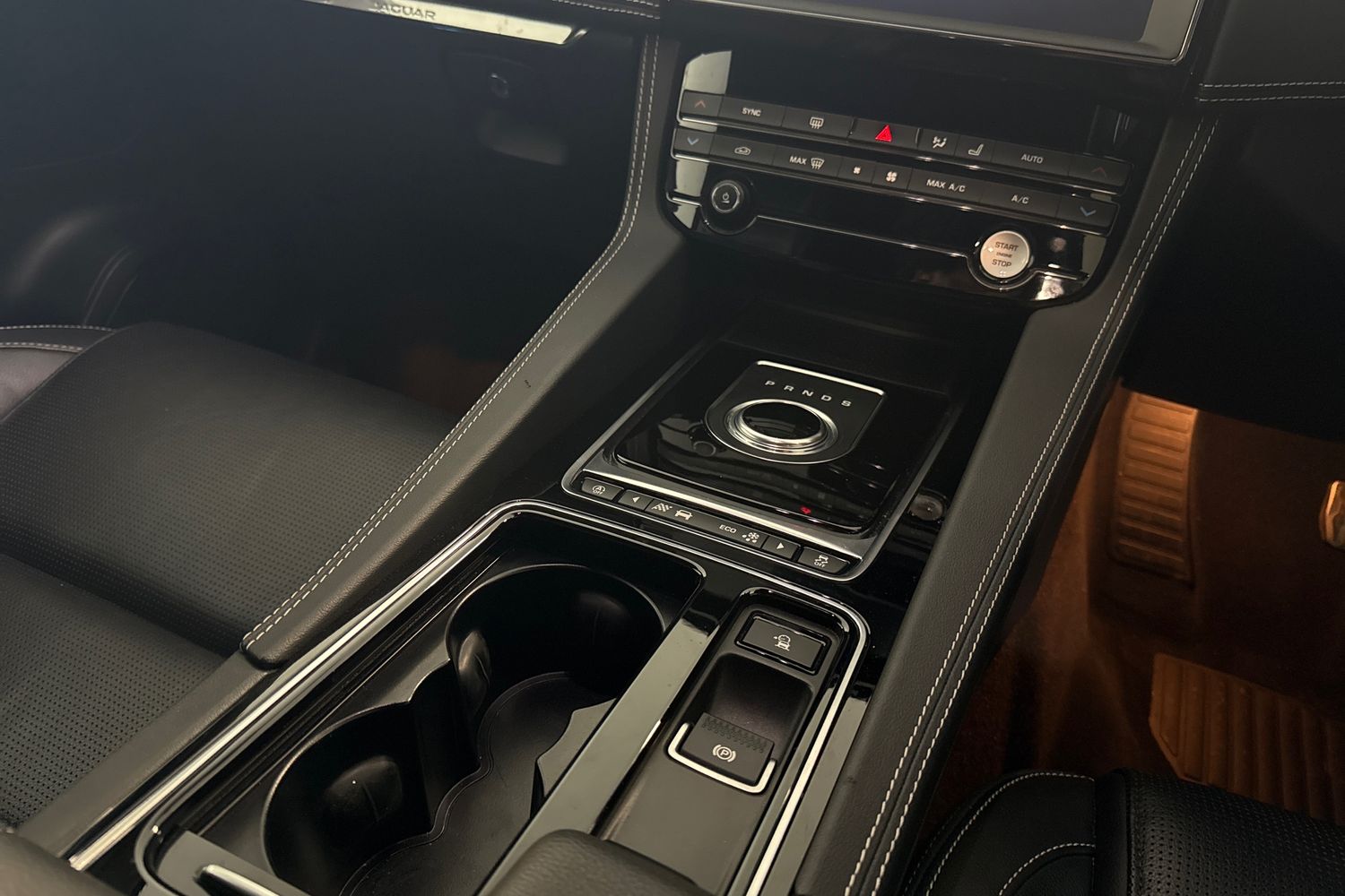 Used Jaguar F-Pace 2020 for sale - 76873962: Photo 14