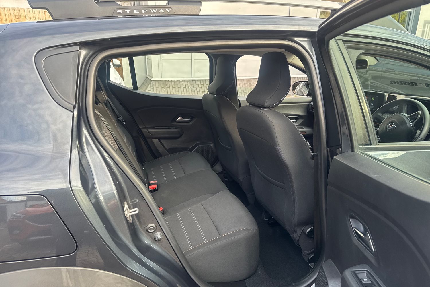 Used Dacia Sandero Stepway 2021 for sale - 76872360: Photo 38