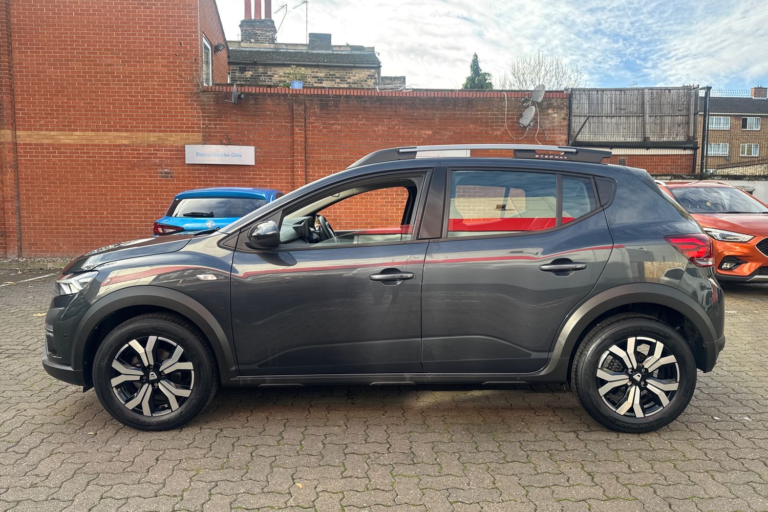 Used Dacia Sandero Stepway 2021 for sale - 76544463: Photo 40
